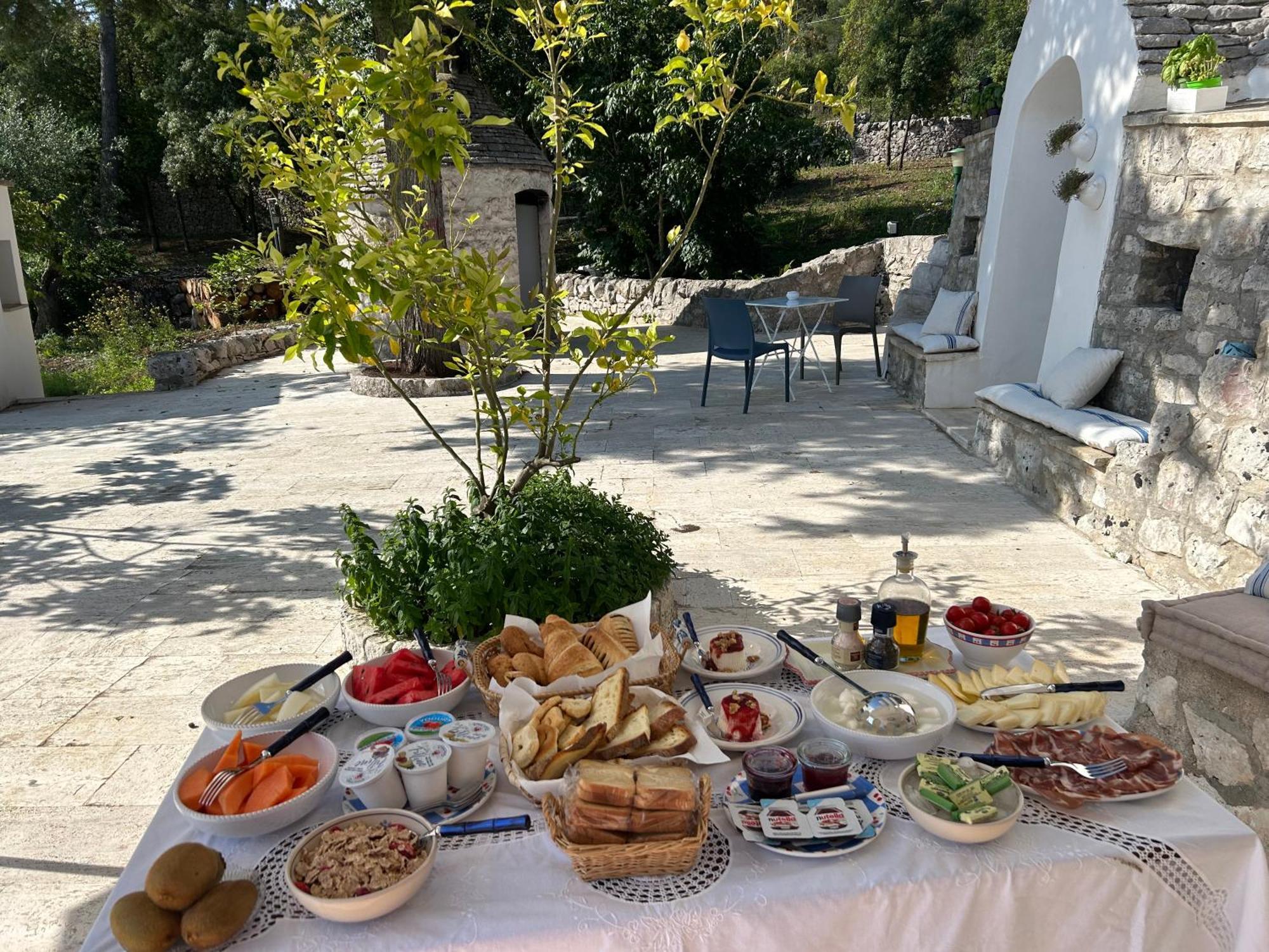 Bed and Breakfast Il Trullo Di Simona à Locorotondo Extérieur photo
